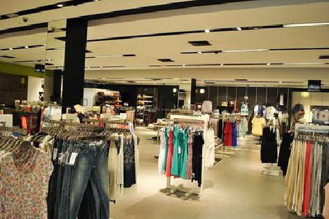 灵宝商场里的店面怎么装修？